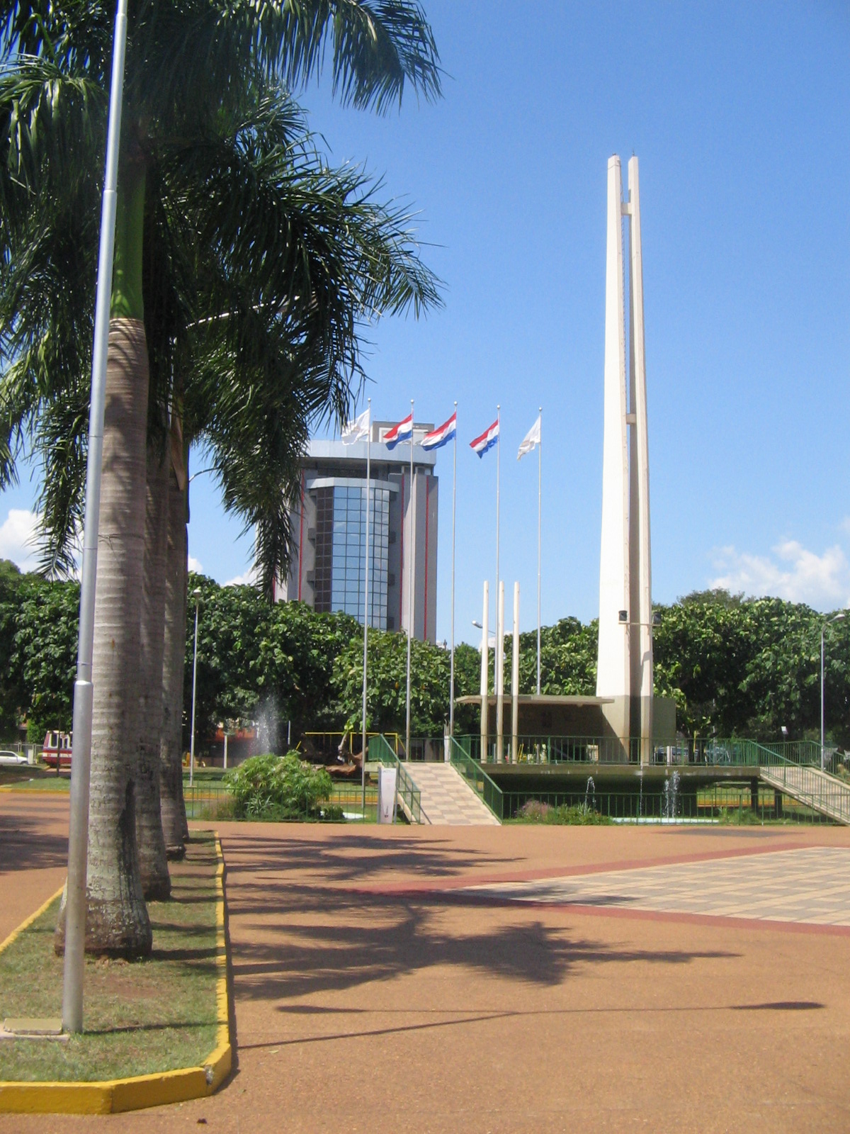 El euro digital llegará a España antes de lo previsto: cómo afectará a los autónomos y a los pequeños negocios. https://residenciafiscalenparaguay.com/wp-admin/post-new.php#/ Residencia fiscal en paraguay¿Cómo obtener residencia fiscal en paraguay Certificado de residencia fiscal en paraguay Cómo tener residencia fiscal.en paraguay Conseguir residencia fiscal en paraguay Residencia fiscal en Paraguay: requisitos Residencia fiscal en Paraguay para argentinos Residencia en Paraguay para españoles Residencia fiscal en Paraguay para extranjeros ¿Qué es la residencia fiscal en Paraguay? Residencia fiscal en andorra residencia fiscal en francia Residencia fiscal paraguaya Requisitos residencia fiscal en Paraguay residencia fiscal paraguaya para argentinos Residencia fiscal en Chipre o Paraguay o Andorra residencia fiscal paraguay fiscalidad paraguay Residencia fiscal Librestado Paraguay ¿Cómo obtener la residencia fiscal en Paraguay? Residencia fiscal en Luxemburgo o en Andorra o en Chipre o en Paraguay. Requisitos residencia fiscal Paraguay Residencia fiscal en Paraguay Obtener residencia fiscal en Paraguay. Residencia fiscal: País Vasco o Paraguay Residencia fiscal en el extranjero Requisitos para residencia fiscal en Paraguay residencia fiscal panama Residencia fiscal España Residencia en paraíso fiscal de Paraguay Residencia fiscal Paraguay Reddit ¿Cómo sacar residencia fiscal en paraguay? Residente fiscal en paraguay Residente fiscal paraguayo residencia fiscal en el año actual Paraguay, paraíso fiscal El Banco Central Europeo quiere lanzar antes de lo previsto el euro digital, quizás antes de 2028. Su llegada cambiará por completo los métodos de cobro y la tesorería de miles de autónomos. Además, deberán pagar los gastos para adaptarse a esta tecnología. Europa pisa el acelerador en la creación del euro digital. Ya no es una teoría, ni un proyecto difuso de Bruselas: está en marcha y afectará de manera directa a autónomos y pequeños negocios en su forma de cobrar y gestionar el dinero. Aunque todavía no tiene una fecha oficial de implantación, el Banco Central Europeo (BCE) trabaja con el horizonte de 2028 como posible fecha de lanzamiento; aunque fuentes europeas admiten que si continúa la presión de las monedas electrónicas china y estadounidense, por un lado, y las criptomonedas, por otro, podría adelantarse. Los ministros del Eurogrupo han acordado que el proyecto esté listo para su aprobación antes de final de año, lo que traslada la presión al Parlamento Europeo. La decisión supone un paso clave para la UE, que busca reducir su dependencia de redes y divisas ajenas, y un desafío para millones de pequeños negocios que pronto deberán adaptarse a una nueva forma de cobrar a sus clientes. El BCE insiste en que el euro digital convivirá con el efectivo y los pagos electrónicos actuales, pero el calendario es cada vez más ambicioso. Según los plazos más optimistas, se intentaría adelantar a China y Estados Unidos en la carrera por el dinero digital soberano. La intención es que el euro digital conviva con el resto de medios de pago en los negocios Para los autónomos y pequeños comercios, las implicaciones prácticas aún son inciertas. “Desde un punto de vista práctico, el euro digital no va a revolucionar de forma inmediata la operativa de los pequeños comercios”, advirtió a este diario Jordi Nebot, CEO de PaynoPain. “La intención es que conviva con los medios de pago existentes, pero aún no está claro cómo se integrará realmente en los sistemas que ya usan las pymes”. https://www.autonomosyemprendedor.es/articulo/todo-digital/euro-digital-llegara-antes-previsto-como-afectara-autonomos-pequenos-negocios/20251027135253046201.html Residencia fiscal en paraguay ¿Cómo obtener residencia fiscal en paraguay Certificado de residencia fiscal en paraguay Cómo tener residencia fiscal.en paraguay Conseguir residencia fiscal en paraguay Residencia fiscal en Paraguay: requisitos Residencia fiscal en Paraguay para argentinos Residencia en Paraguay para españoles Residencia fiscal en Paraguay para extranjeros ¿Qué es la residencia fiscal en Paraguay? Residencia fiscal en andorra residencia fiscal en francia Residencia fiscal paraguaya Requisitos residencia fiscal en Paraguay residencia fiscal paraguaya para argentinos Residencia fiscal en Chipre o Paraguay o Andorra residencia fiscal paraguay fiscalidad paraguay Residencia fiscal Librestado Paraguay ¿Cómo obtener la residencia fiscal en Paraguay? Residencia fiscal en Luxemburgo o en Andorra o en Chipre o en Paraguay. Requisitos residencia fiscal Paraguay Residencia fiscal en Paraguay Obtener residencia fiscal en Paraguay. Residencia fiscal: País Vasco o Paraguay Residencia fiscal en el extranjero Requisitos para residencia fiscal en Paraguay residencia fiscal panama Residencia fiscal España Residencia en paraíso fiscal de Paraguay Residencia fiscal Paraguay Reddit ¿Cómo sacar residencia fiscal en paraguay? Residente fiscal en paraguay Residente fiscal paraguayo residencia fiscal en el año actual Paraguay, paraíso fiscal 